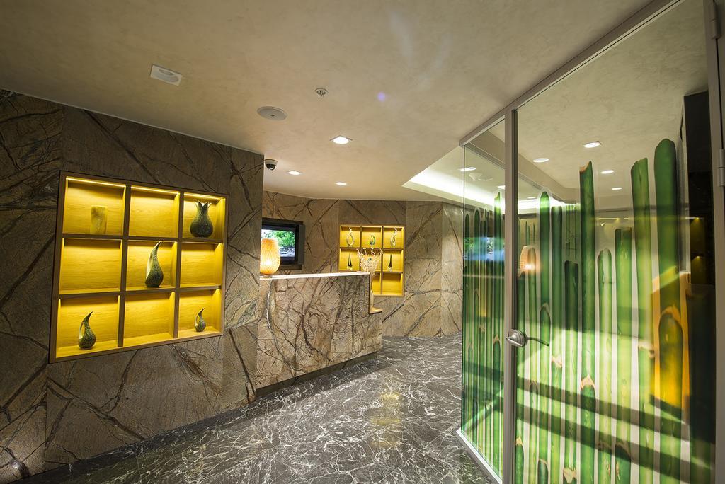 Ramada By Wyndham Gemli̇K Hotel Gemlik Bagian luar foto
