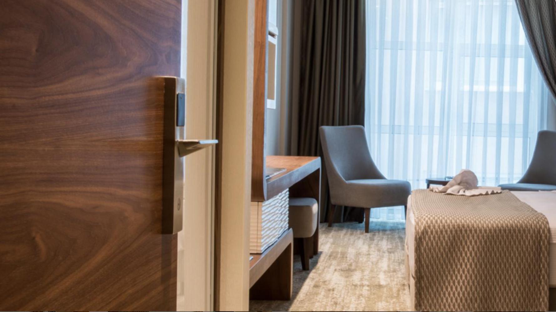 Ramada By Wyndham Gemli̇K Hotel Gemlik Ruang foto