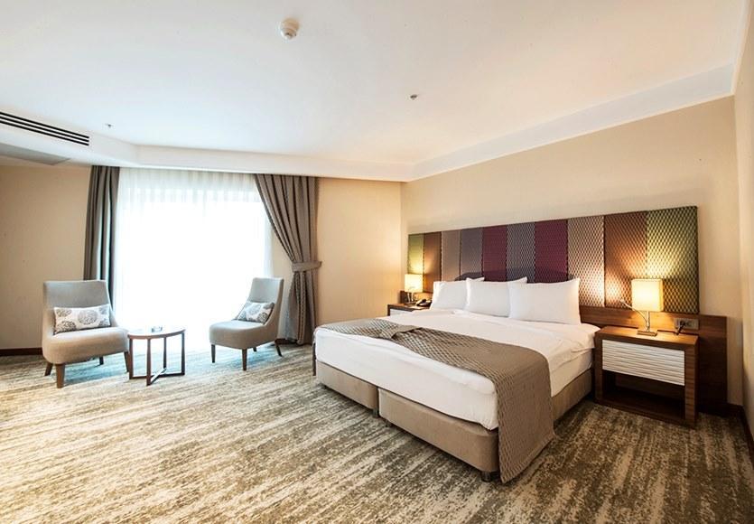 Ramada By Wyndham Gemli̇K Hotel Gemlik Bagian luar foto