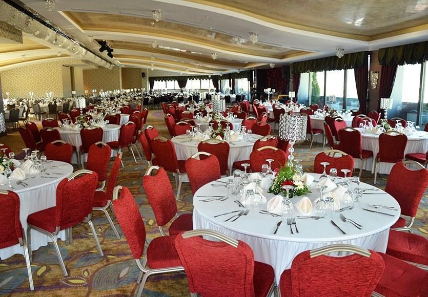 Ramada By Wyndham Gemli̇K Hotel Gemlik Bagian luar foto